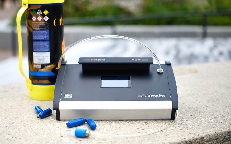 World-First ‘Laughing Gas’ Breathalyser Trial Launched By Hampshire And Thames Valley Police