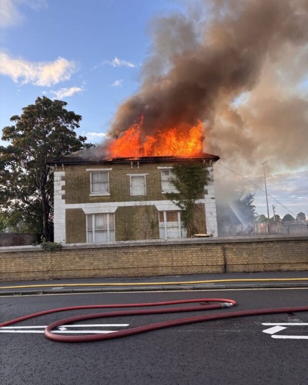 Property Destroyed In Large Fire On Pine Road In Bishop’s Waltham