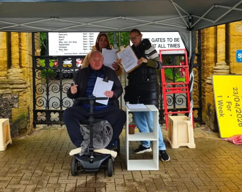 Final Push for Kingston Cemetery Lodge Petition as Campaigner Takes Fight to Portsmouth City Council