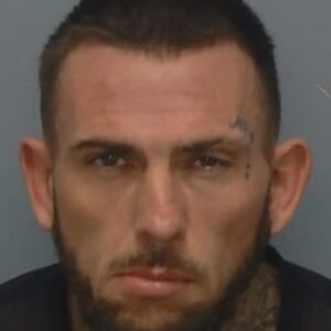 🚨 WANTED: Luke Major, 40, from Aldershot 🚨