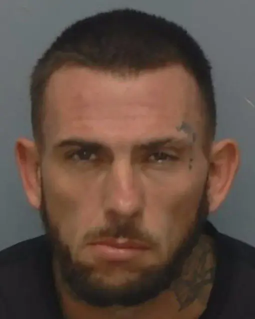 🚨 WANTED: Luke Major, 40, from Aldershot 🚨